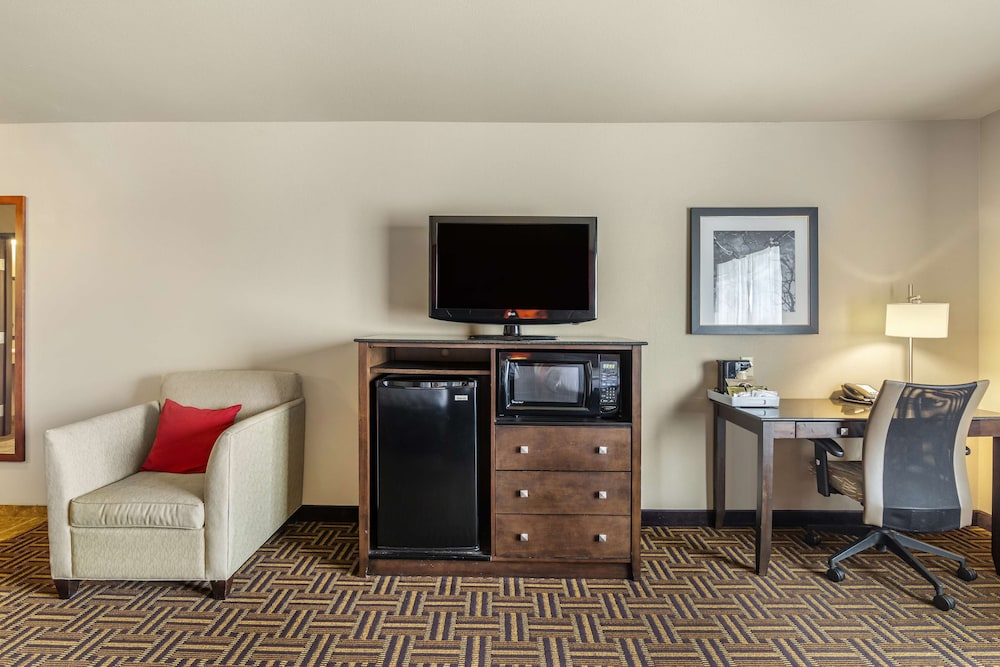 Basic Room, 2 Queen Beds