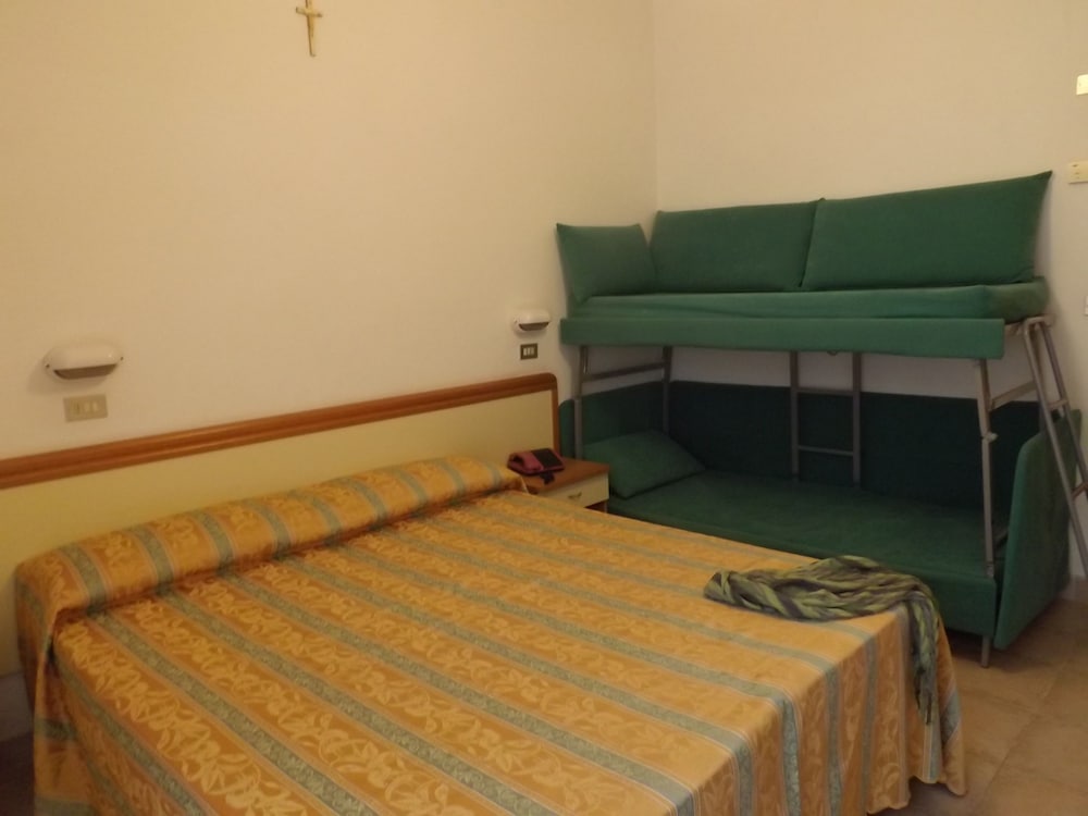 Standard Quadruple Room photo 1