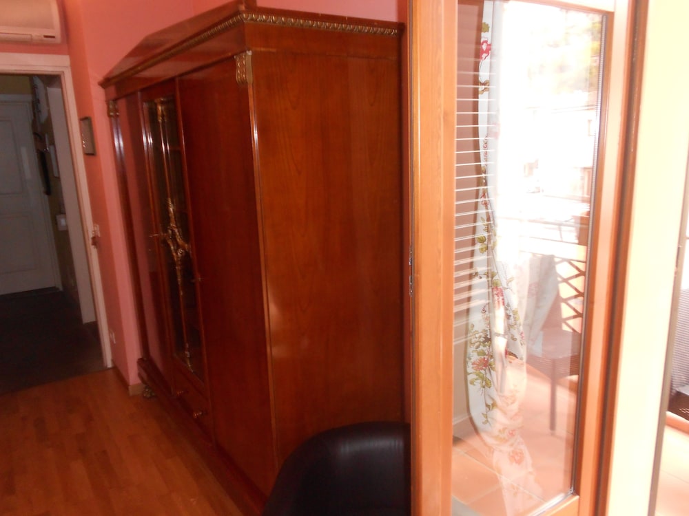 Double Room - Photo 12
