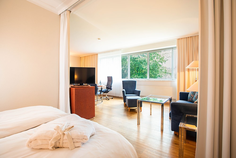 Junior Room, 1 Double Bed - Photo 3