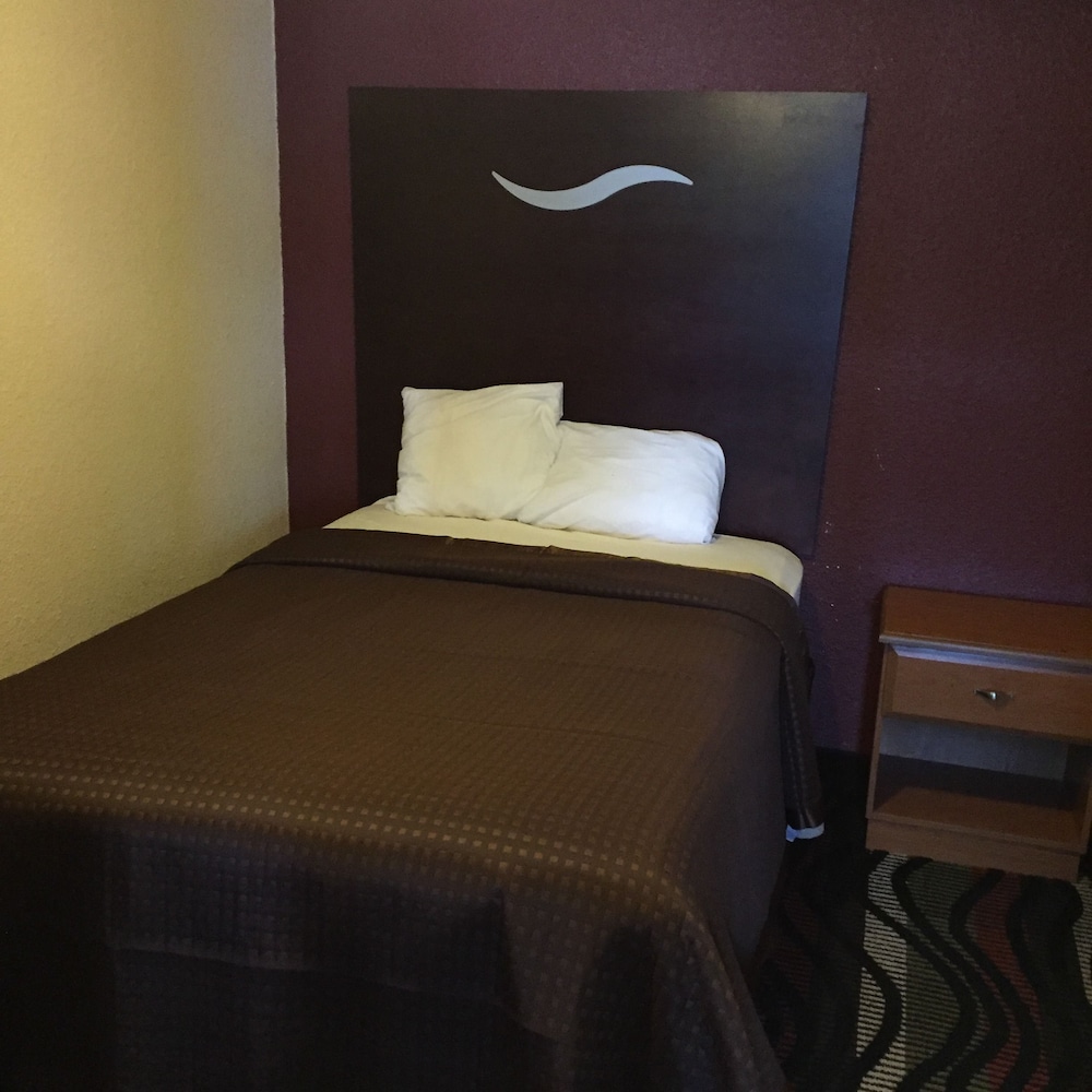 Standard Room, 2 Bedrooms, Smoking photo 2