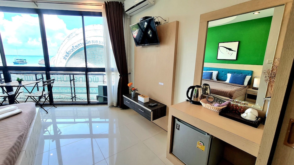 Standard Room with window photo 2