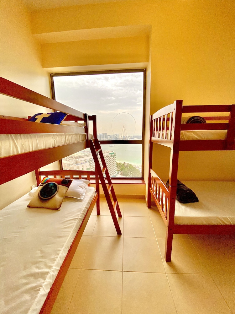 Premium Shared Dormitory, Mixed Dorm (6 Beds) photo 2