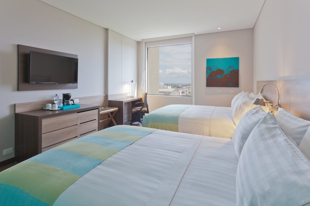 Standard Room, 2 Double Beds photo 2