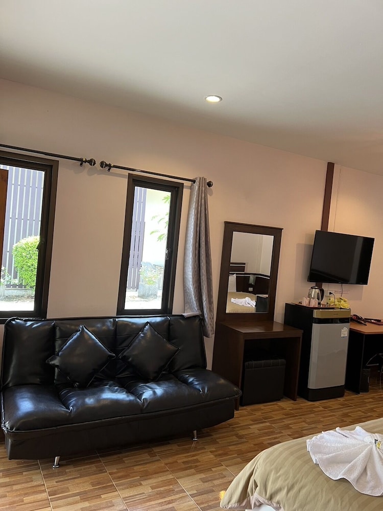 Family Room photo 2