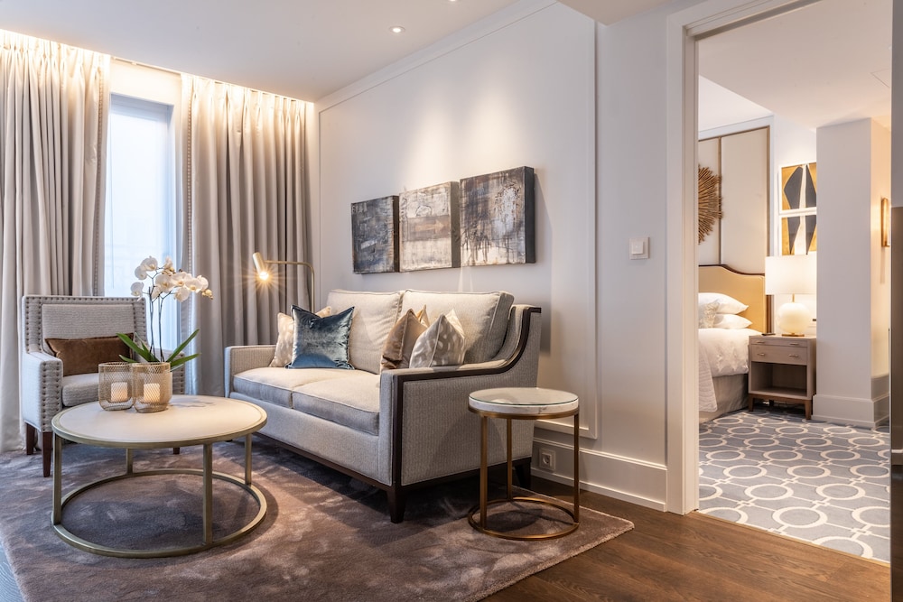 Suite (Boman)