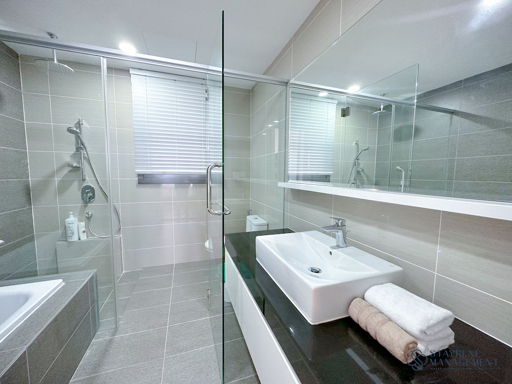 Comfort Apartment, 3 Bedrooms, Non Smoking - Photo 16