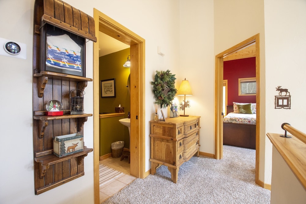Townhome, 3 Bedrooms photo 2