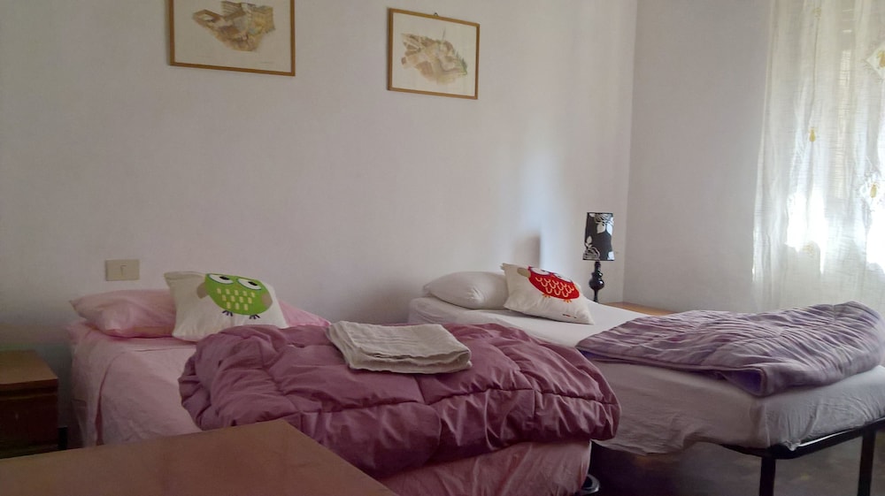 Twin Room, 2 Twin Beds, Kitchen
