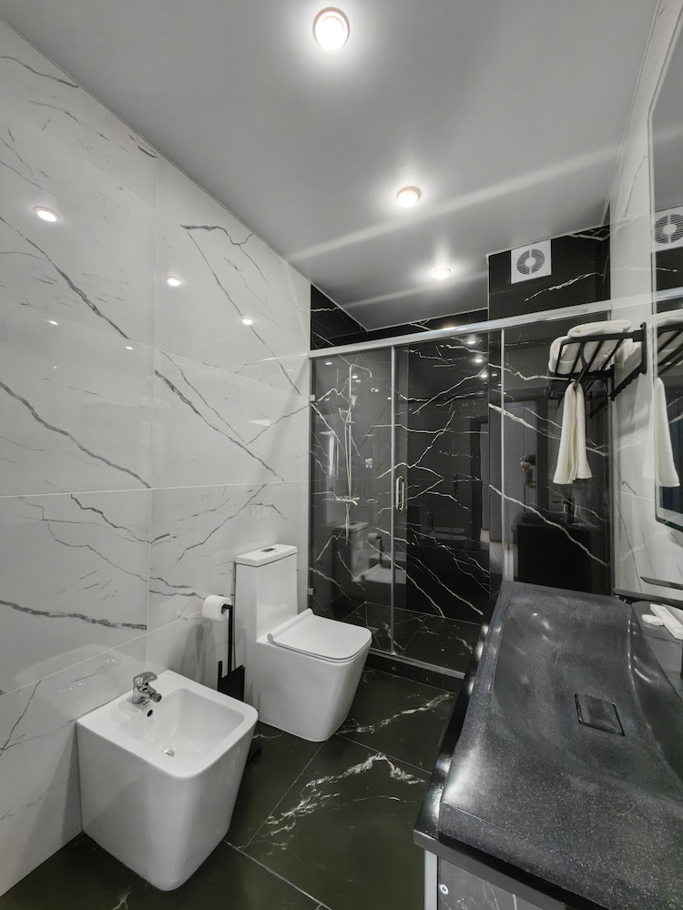 Standard Double Room - Photo 4