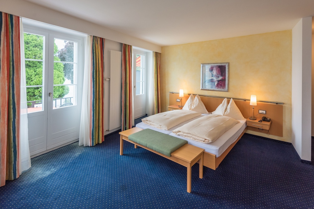 Comfort Double Room, Balcony, Lake View photo 1