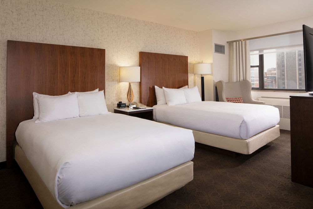 Standard Room, 2 Double Beds - Photo 1