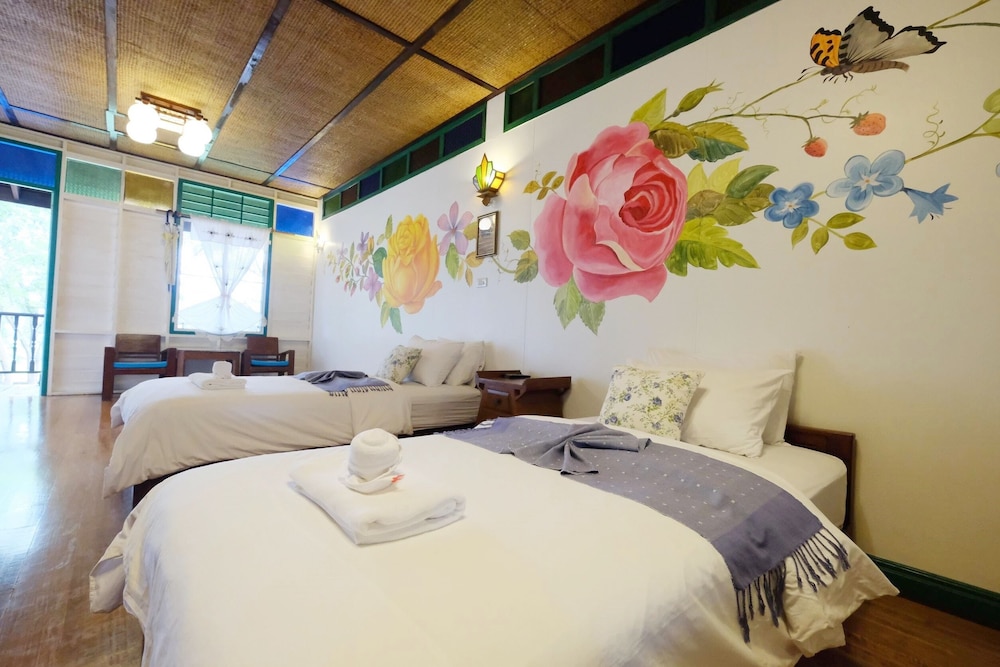 Deluxe Room, Beachside photo 3