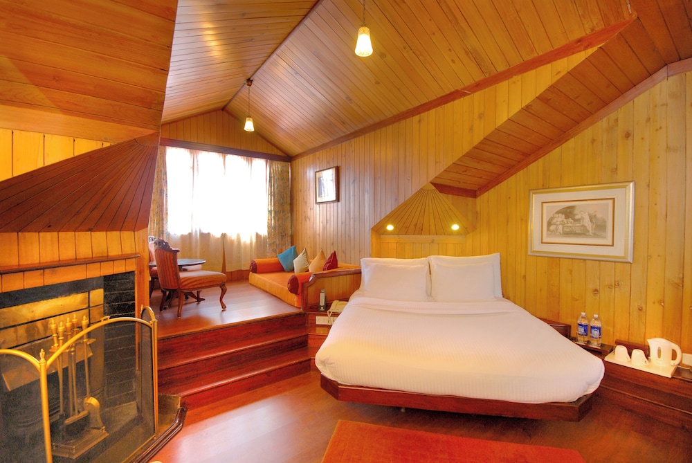 Heritage Attic Room photo 1