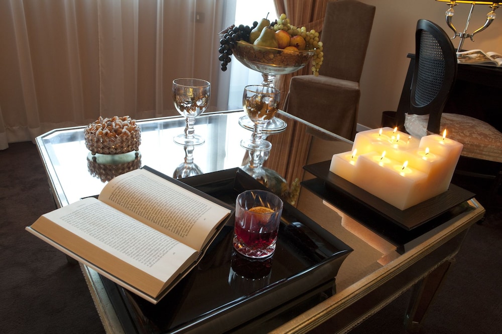 Suite, 1 Double Bed, Sea View - Photo 5