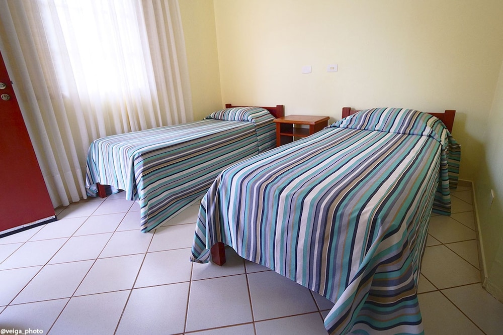 Deluxe Room, Multiple Bedrooms - Photo 13