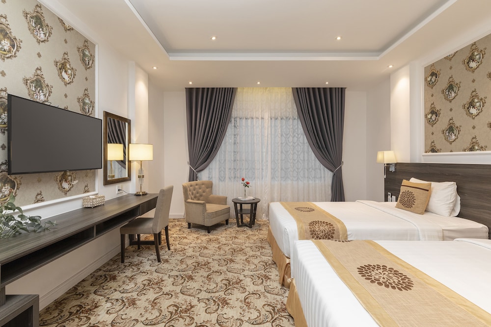 Deluxe Double or Twin Room, Pool View - Photo 7