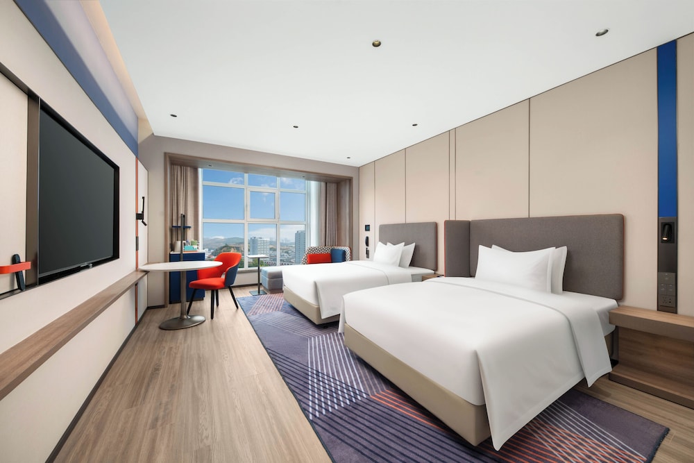 Standard Room, 2 Double Beds (High Floor) photo 1