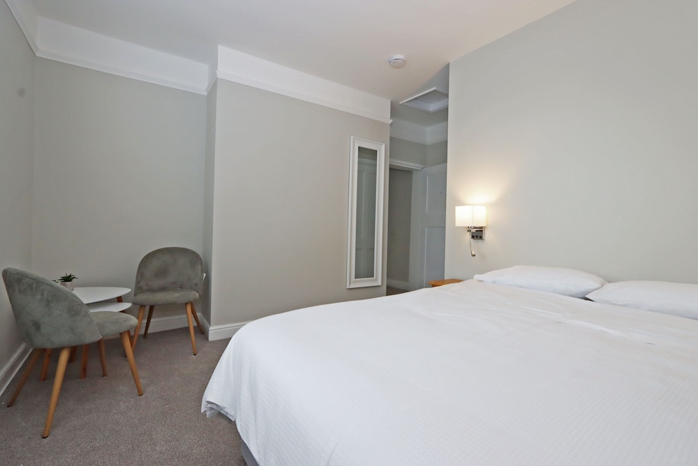 Executive Suite, Ensuite, Courtyard View photo 2