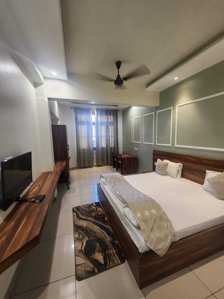 Standard Room - Photo 1