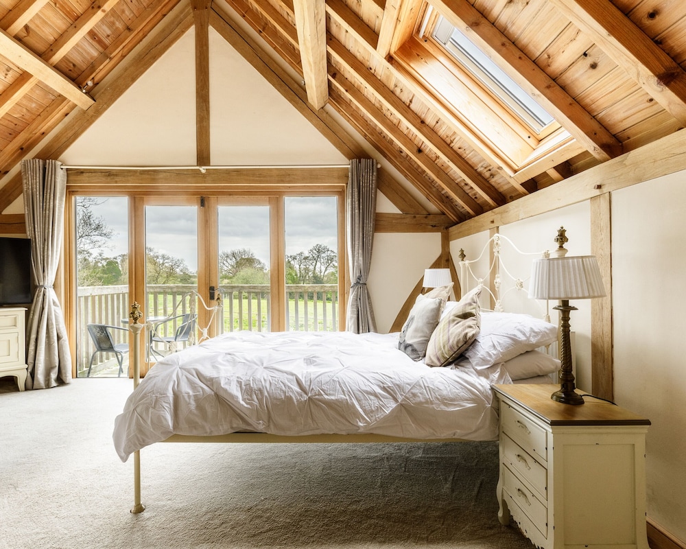 Traditional Double Room, Ensuite (Balcony Room )