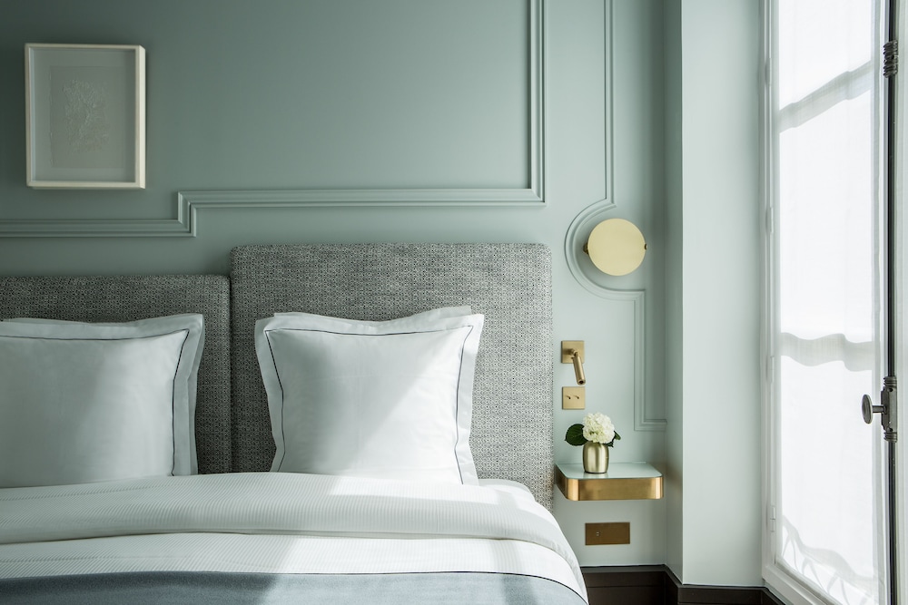 Room, Connecting Rooms