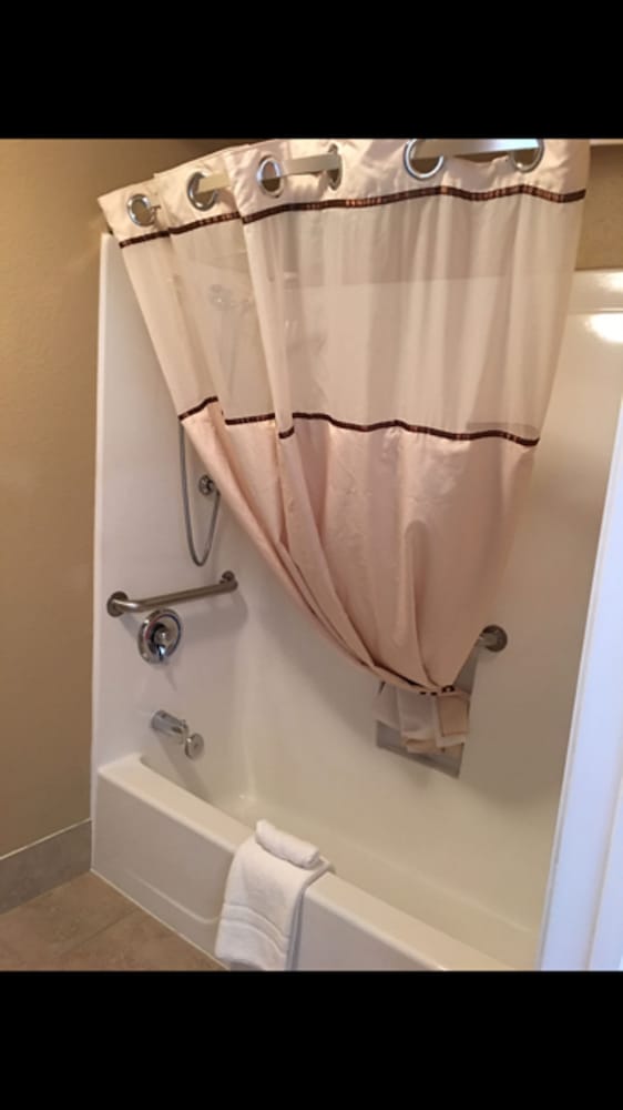 Standard Room, 1 King Bed, Non Smoking, Refrigerator & Microwave (Pet Friendly) - Photo 5