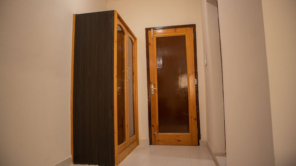 City Suite, 1 King Bed, Non Smoking, City View - Photo 8