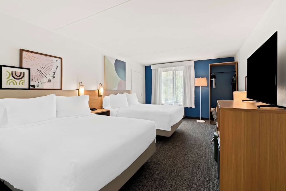 Room, 2 Queen Beds - Photo 5