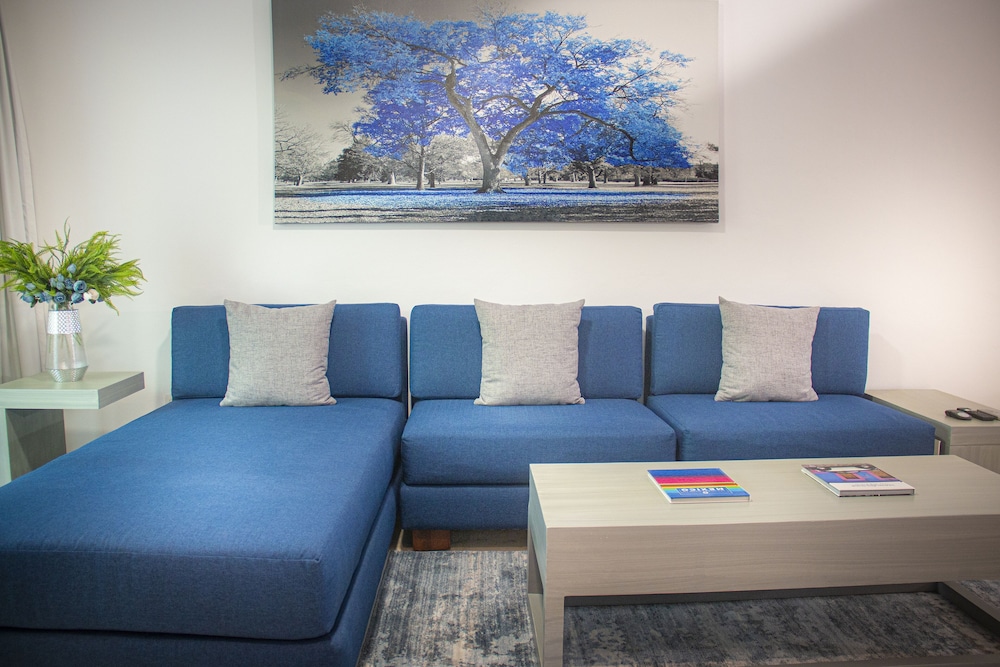 Suite - Photo 6