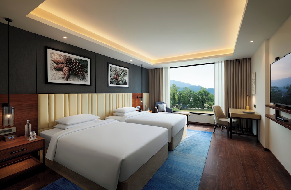 Room, 2 Twin Beds - Photo 2
