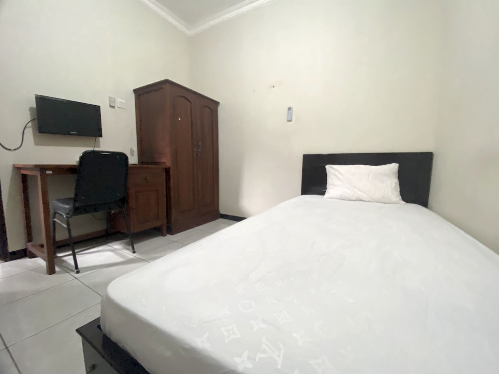 Basic Single Room