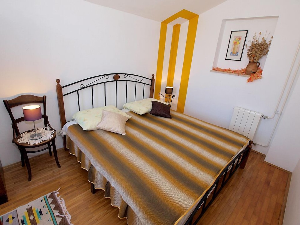 Apartment, 1 Bedroom (721/1682)