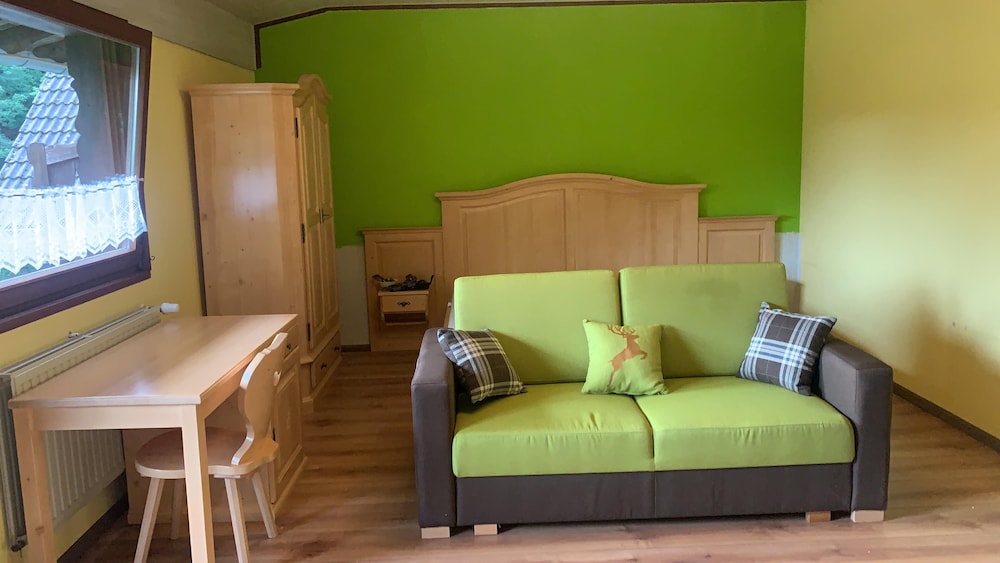 Deluxe Double Room, Private Bathroom - Photo 9