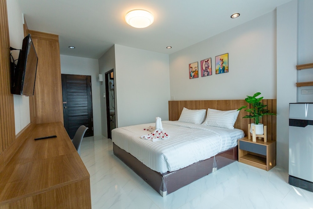 Standard Room - Photo 11