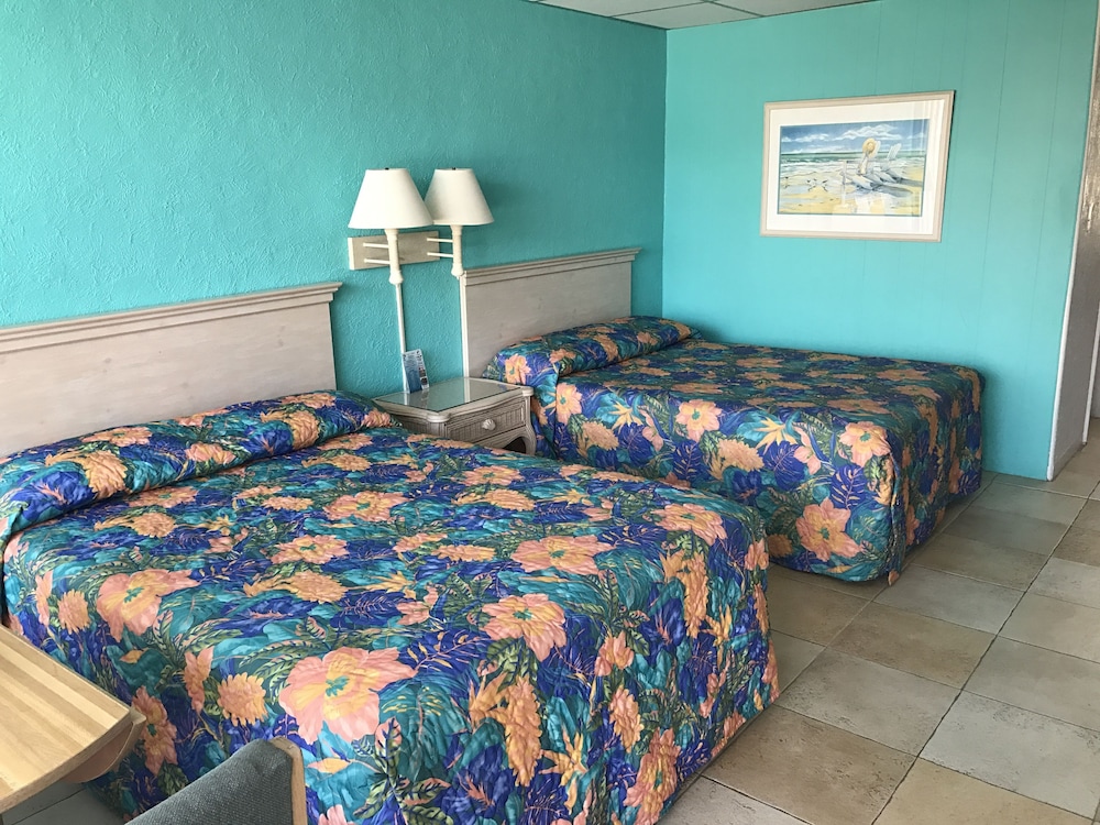 Standard Room, 2 Double Beds, Refrigerator & Microwave photo 3
