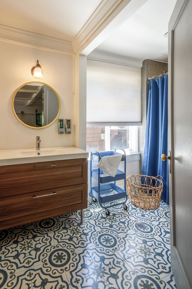 Family Deluxe Suite - Photo 4