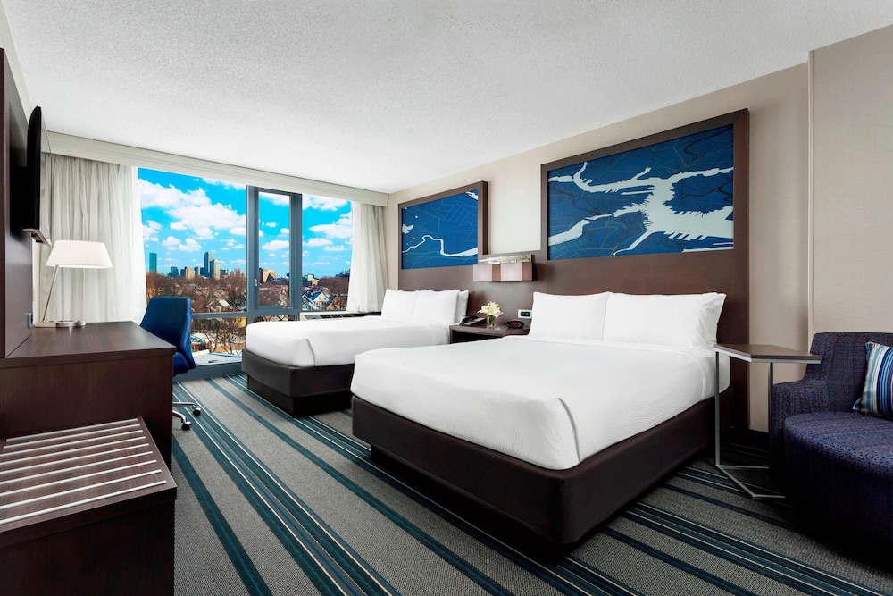 Room, 2 Queen Beds (Hearing Accessible) thumbnail 6