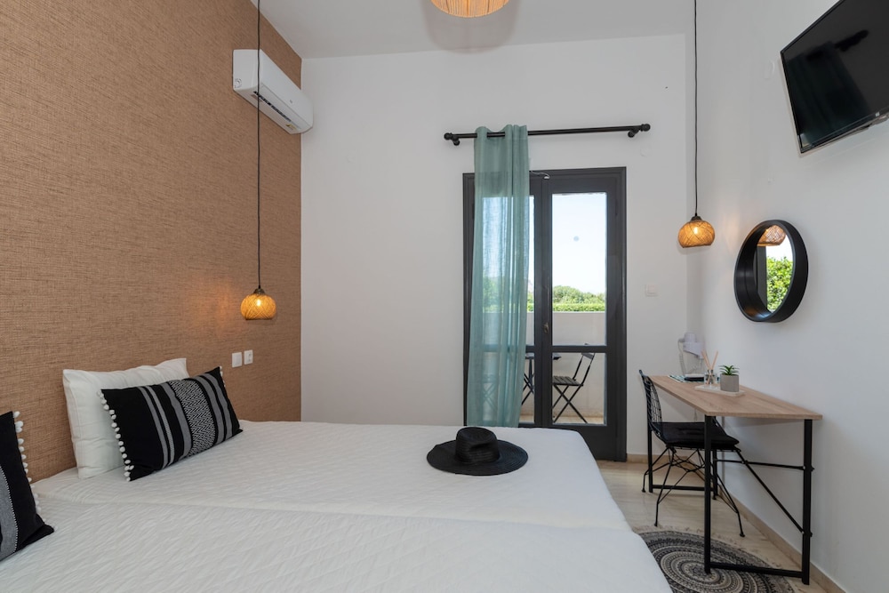 Triple Room - Photo 7