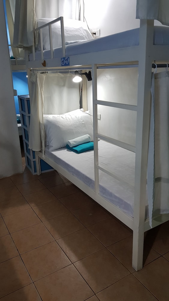 Economy Shared Dormitory, Men only
