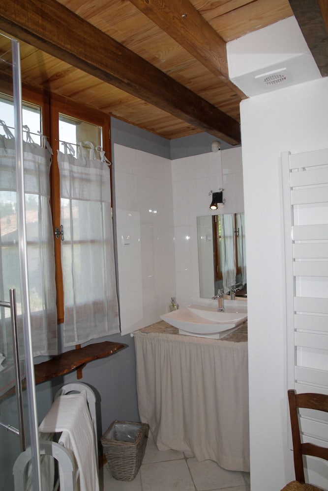 Quadruple Room (Albi) photo 2