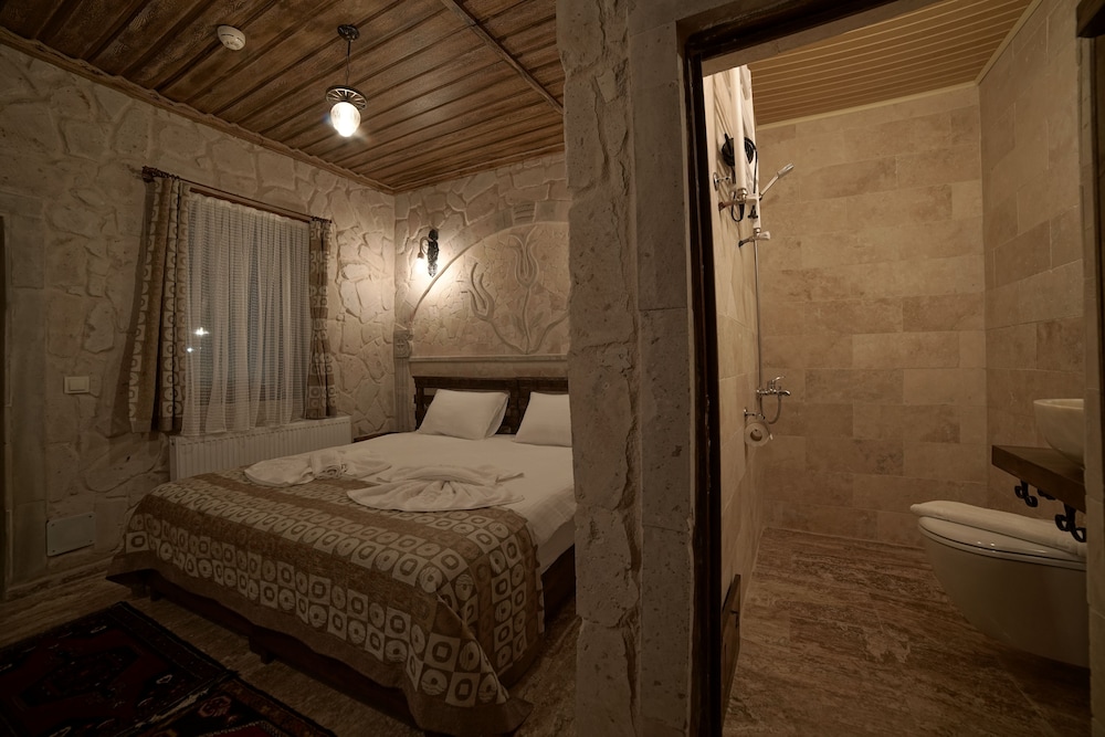 Standard Double Room (Stone) - Photo 4