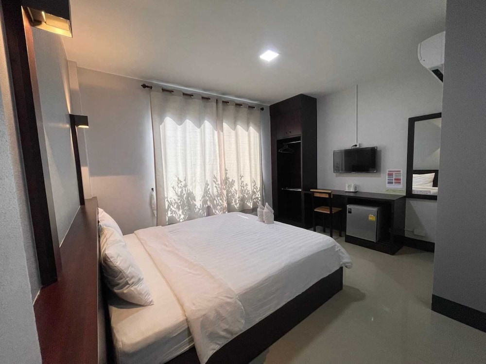 Deluxe Double Room - Photo 7