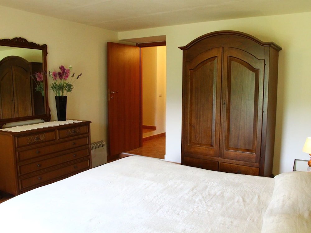 Classic House, 3 Bedrooms photo 1