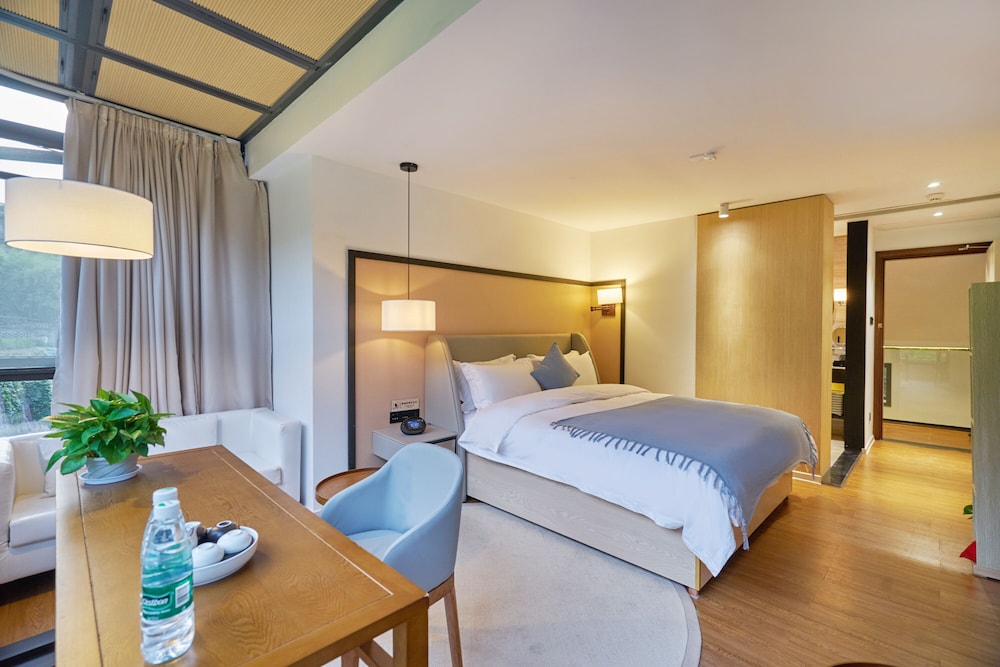 Elite Room