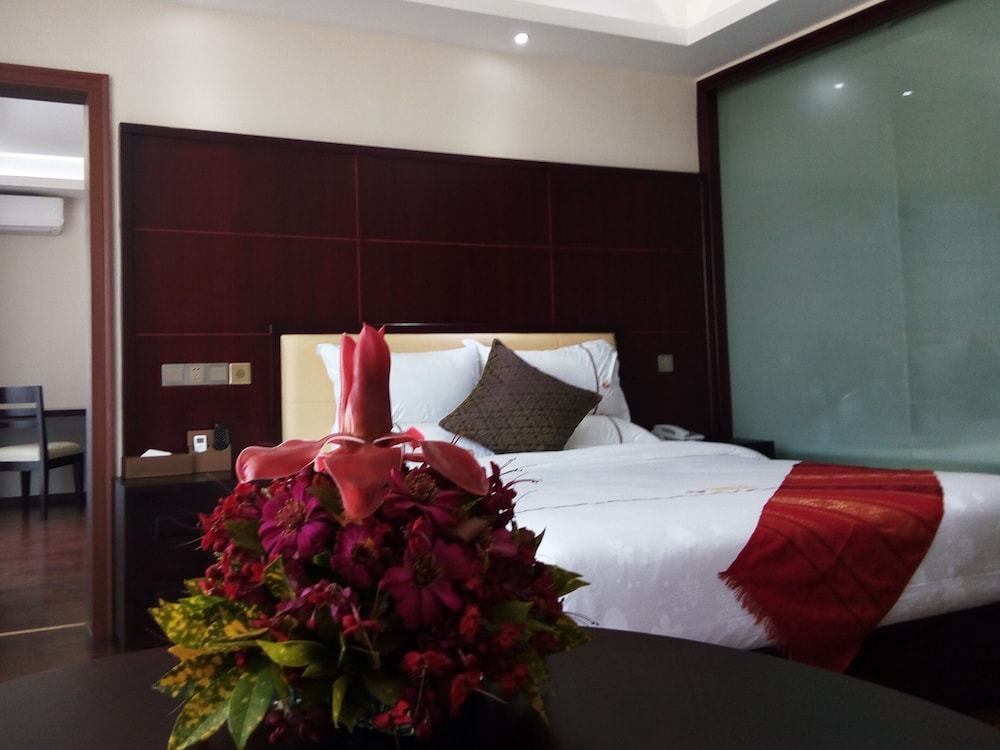 Premier Resident View Twin Room