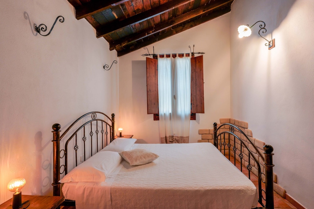 Classic Double or Twin Room
