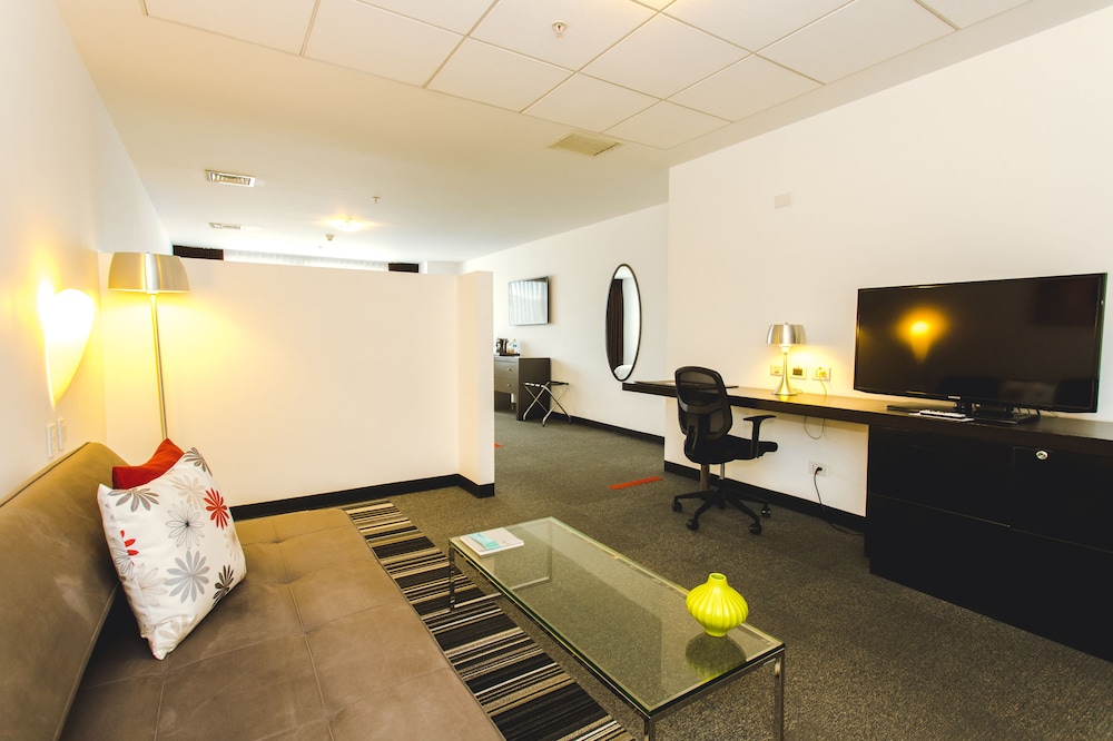 Suite, 2 Double Beds, Non Smoking (Twin Suite)