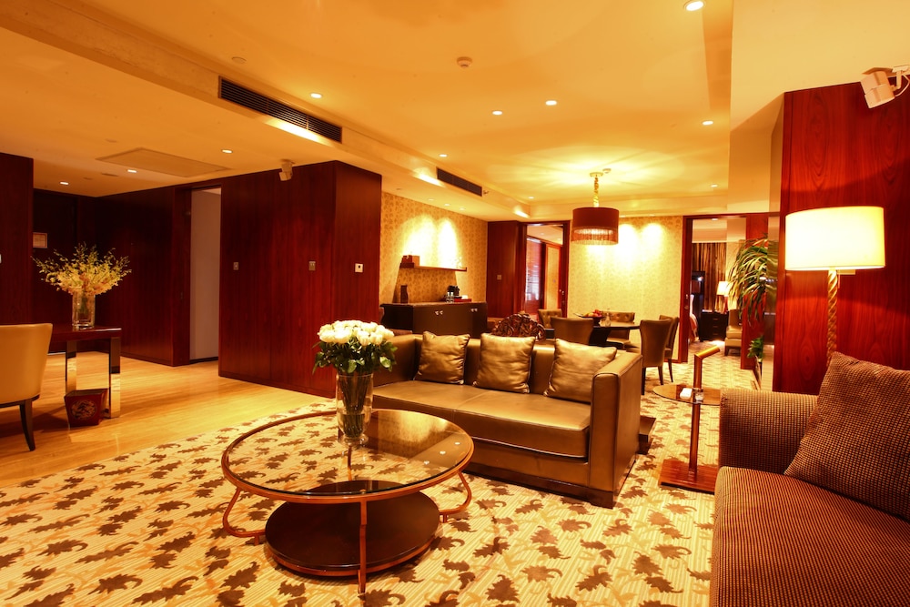 Fairmont Gold Grand Suite (Gold Lounge Access) photo 3