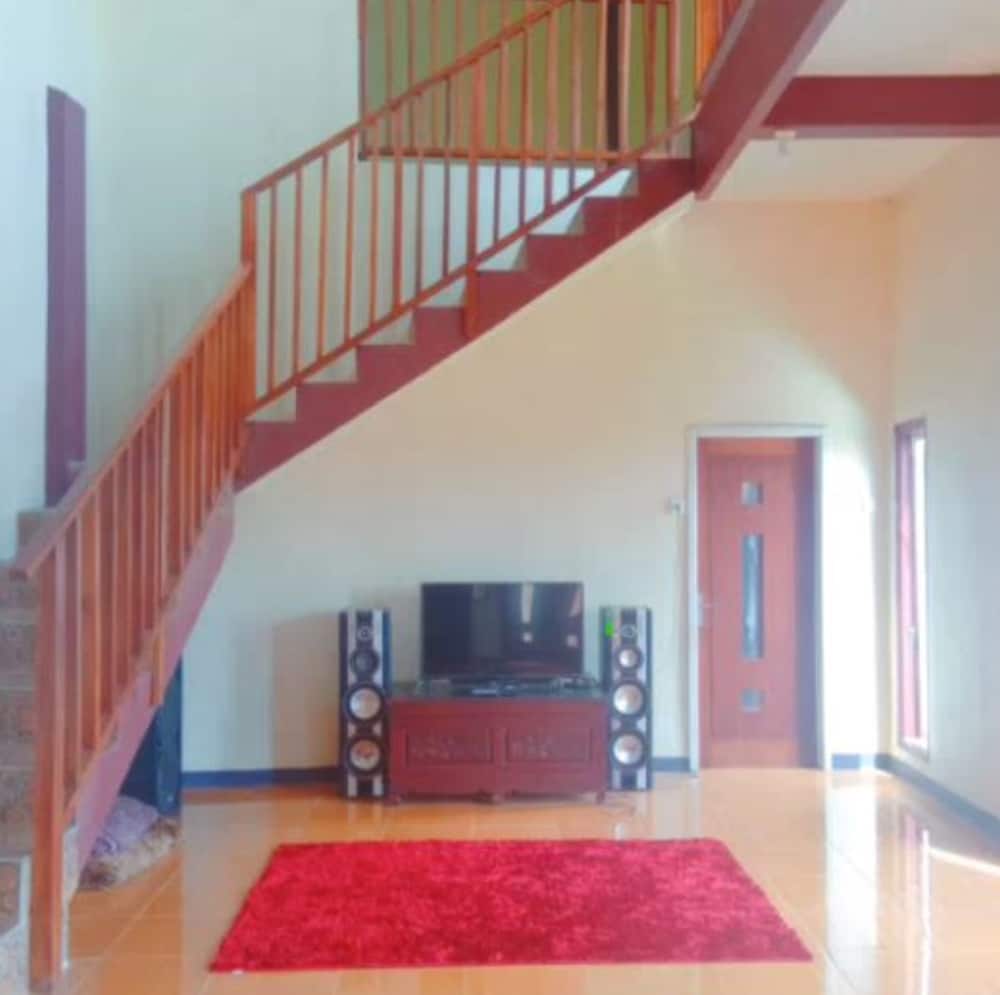 Raisa 4 - 3 Bedrooms